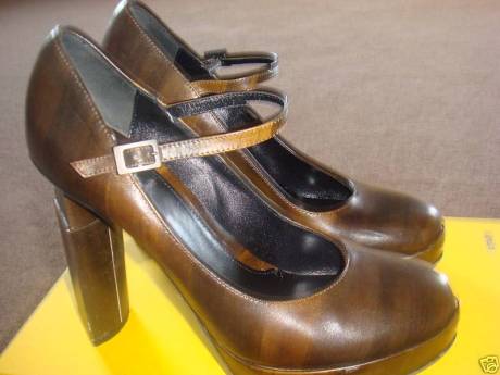 fendi wooden heels